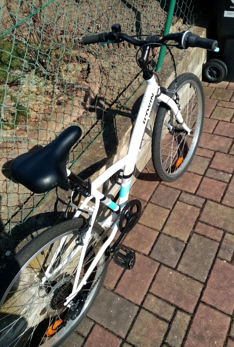 Dětské kolo ve stavu nového, 24" pro ca 8-12 let věku 