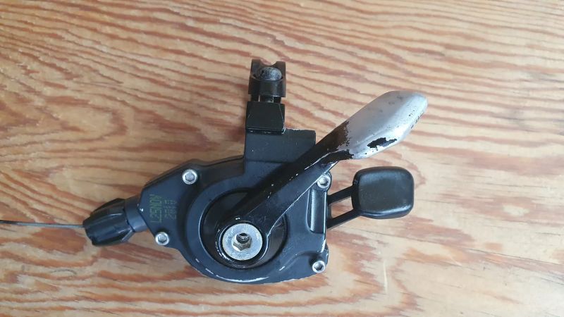 Sram x9 přehazovačka a řadicí páčky sram x7