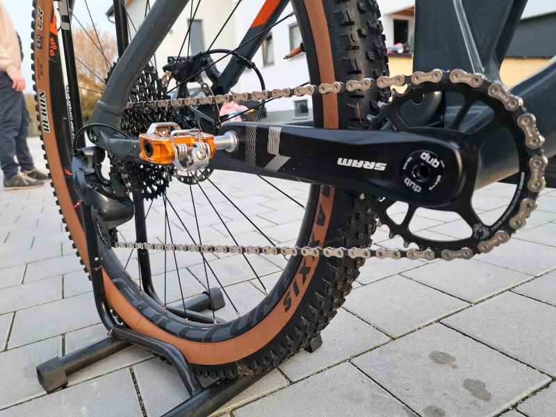 29" Cube Stereo HPC 120 - 1x12, karbon