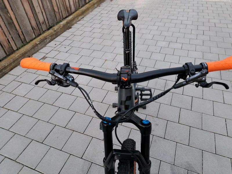 29" Cube Stereo HPC 120 - 1x12, karbon, velikost "S"