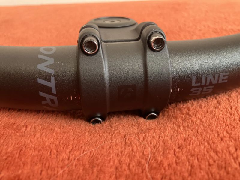 Bontrager Line řídítka a Bontrager Elite představec