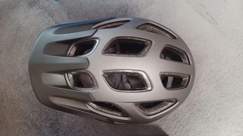 Prodám dvě helmy Author Greek FF 164 Grey 57-60 cm