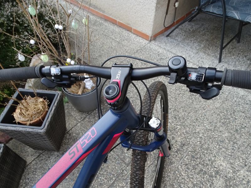 Rockrider ST520 kola 27,5" Rám S"