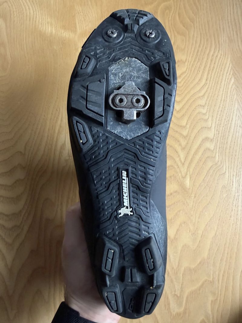 Shimano XC5 BOA (SH-XC502) – MTB / gravel tretry, skvělý stav”