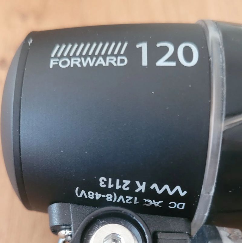 Prodám světlo na elektrokolo StVZO, napájení 8-48V, 120 Lux