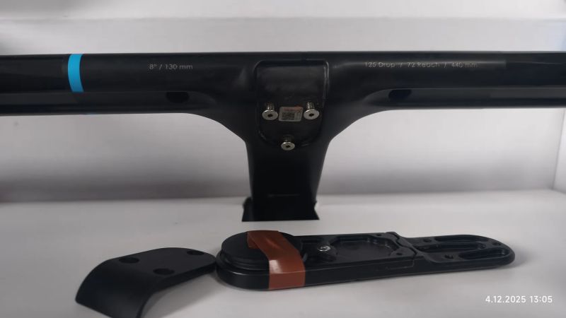 karbonová řidítka GIANT Contact SLR a EASTON EC70ax......