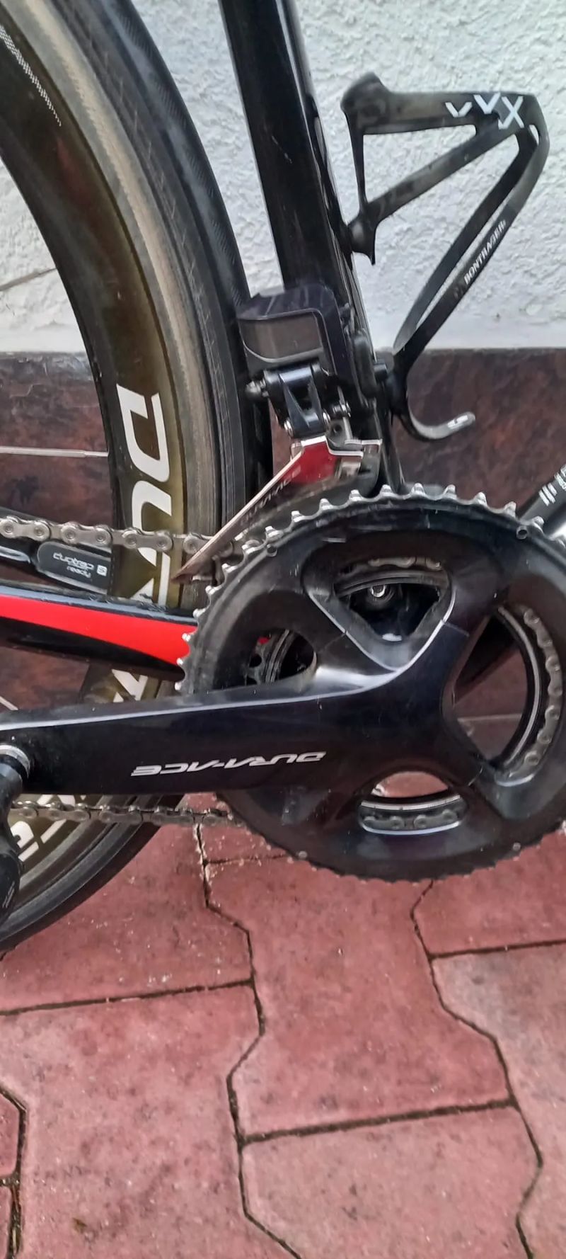 Trek Emonda SLR 54cm, Dura-Ace Di2, Bontrager XXX, váha 6,4kg