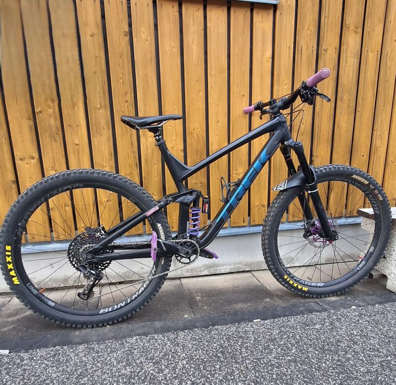 Trek Slash 8