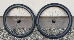 Karbonová kola DXC RD/THIRTY5 by Novatec