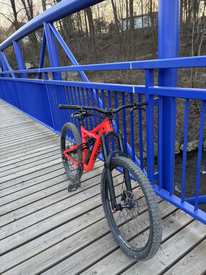 Specialized Enduro Comp M – RockShox Yari po servisu, GX Eagle