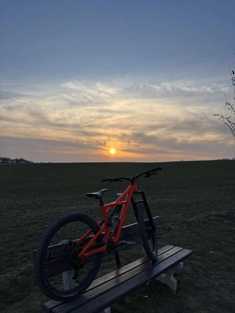 Specialized Enduro Comp M – RockShox Yari po servisu, GX Eagle