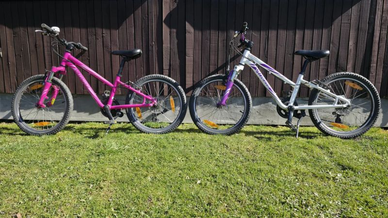 2x dětské horské kolo 20" plus koloběžka