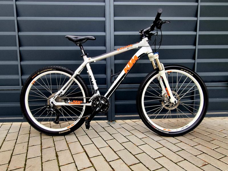 (2)Horské hliníkové kolo KTM Kotoučové brzdy