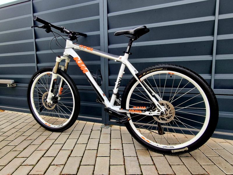 (2)Horské hliníkové kolo KTM Kotoučové brzdy