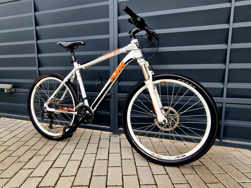 (2)Horské hliníkové kolo KTM Kotoučové brzdy