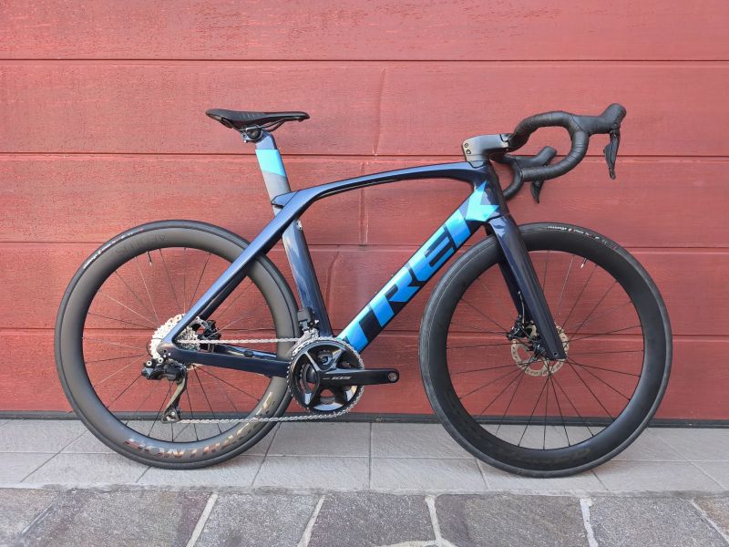 Trek Madone 56 di2 - karbonová kola aeolus pro