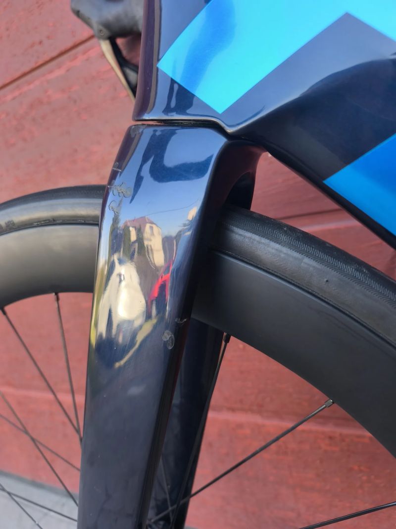 Trek Madone 56 di2 - karbonová kola aeolus pro