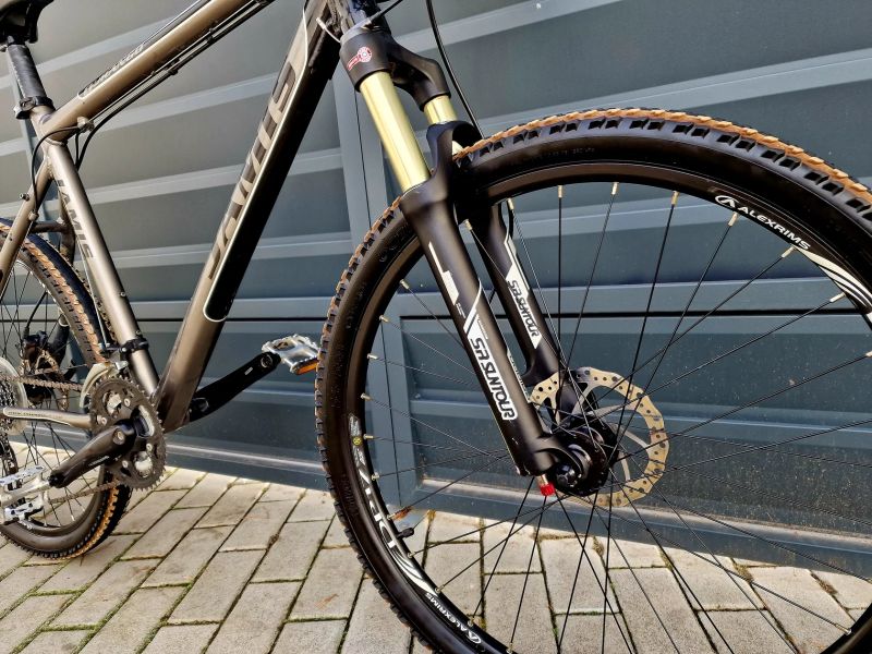 (16)Horské hliníkové kolo Jamis Air 