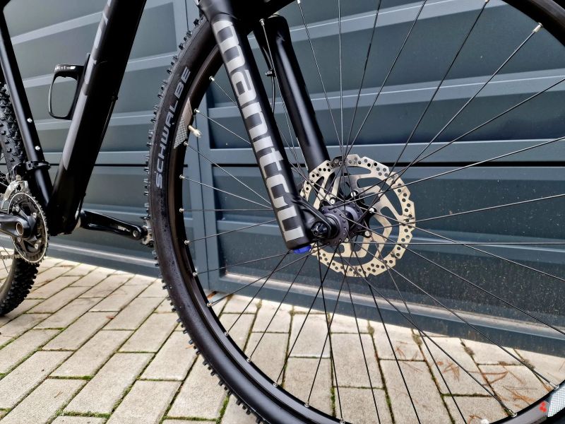 (18)Horské kolo Cube Air 29"