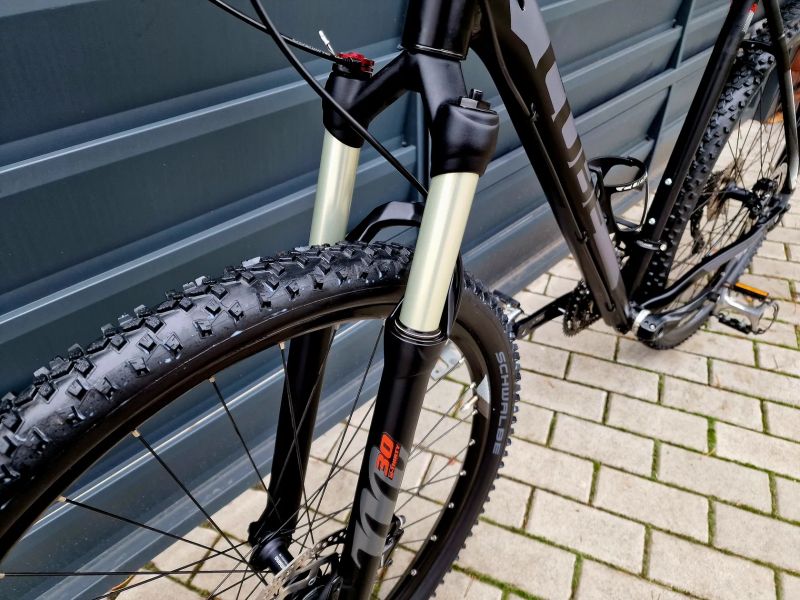 (18)Horské kolo Cube Air 29"