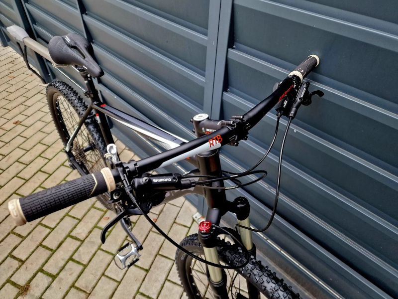 (18)Horské kolo Cube Air 29"