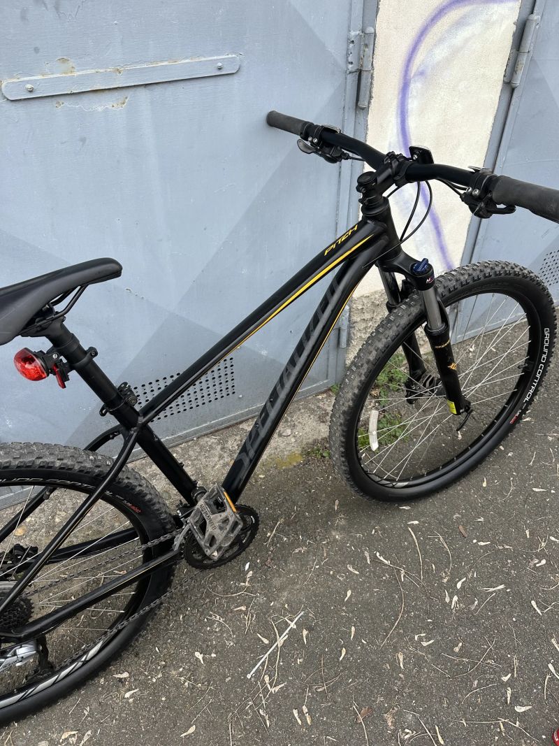 Specialized Pitch velikost M kola 27,5