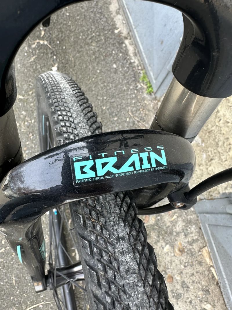 Specialized Crosstrail Elite, kola 28”