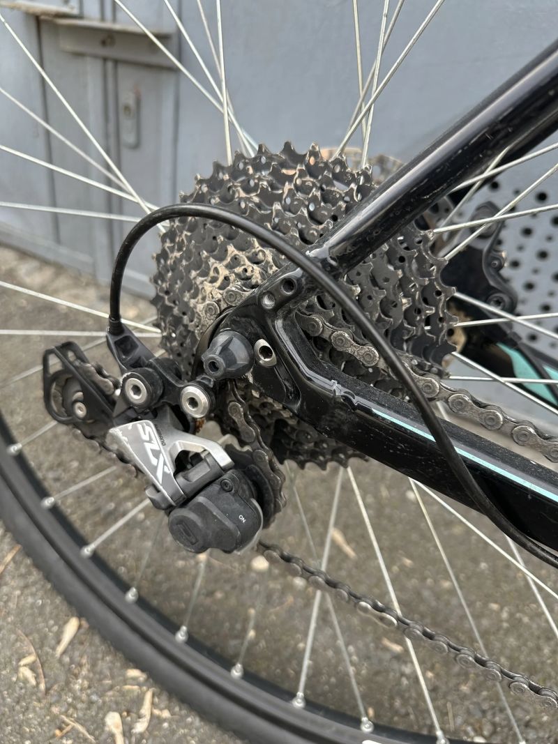 Specialized Crosstrail Elite, kola 28”