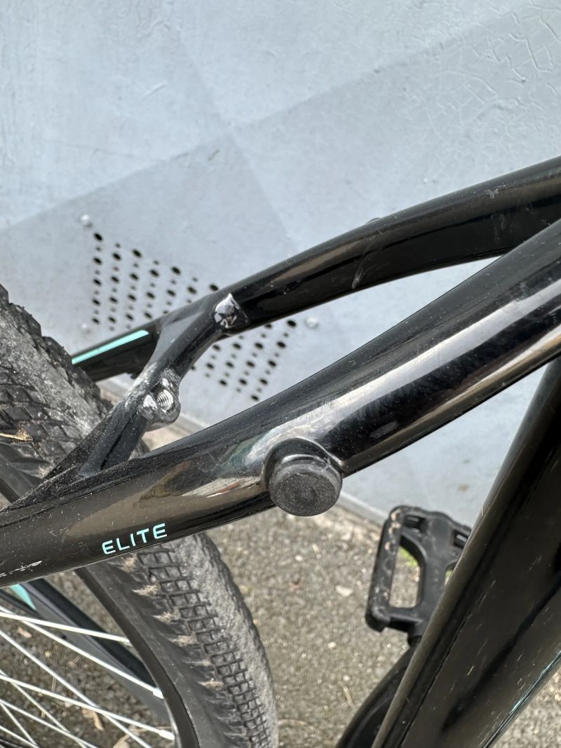 Specialized Crosstrail Elite, kola 28”