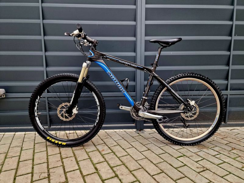 (21) Karbonové horské kolo Author Air