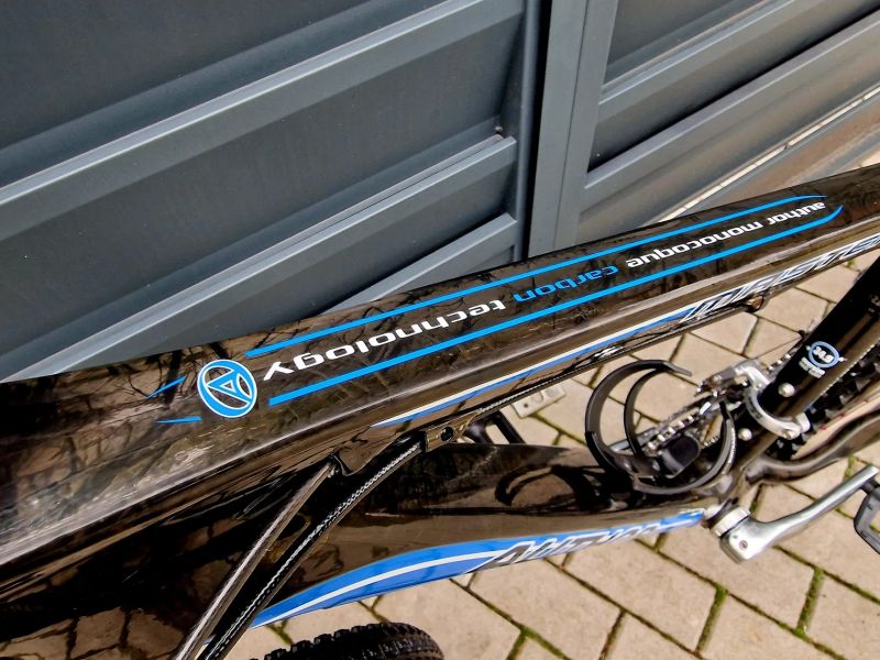 (21) Karbonové horské kolo Author Air