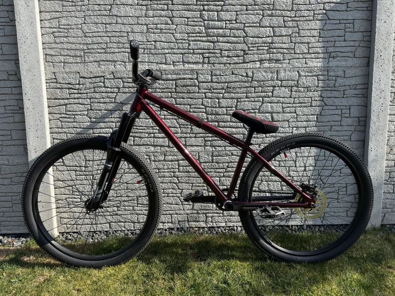 Dirt kolo NS Bikes Metropolis 1