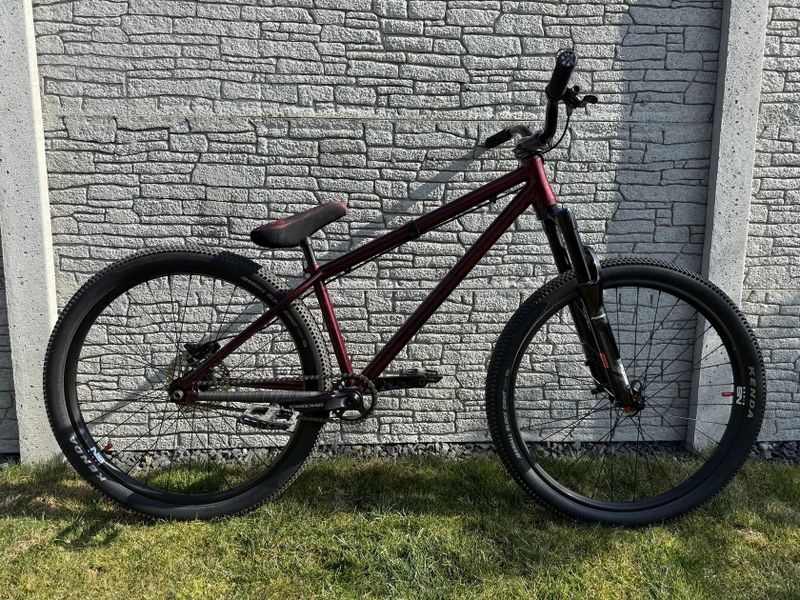 Dirt kolo NS Bikes Metropolis 1