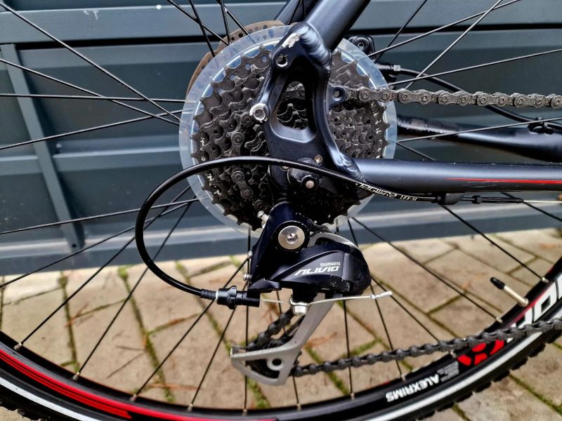 24 Crossové/Trekingové kolo Merida 