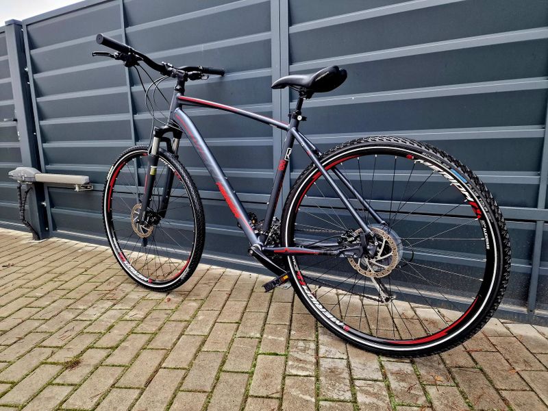 24 Crossové/Trekingové kolo Merida 