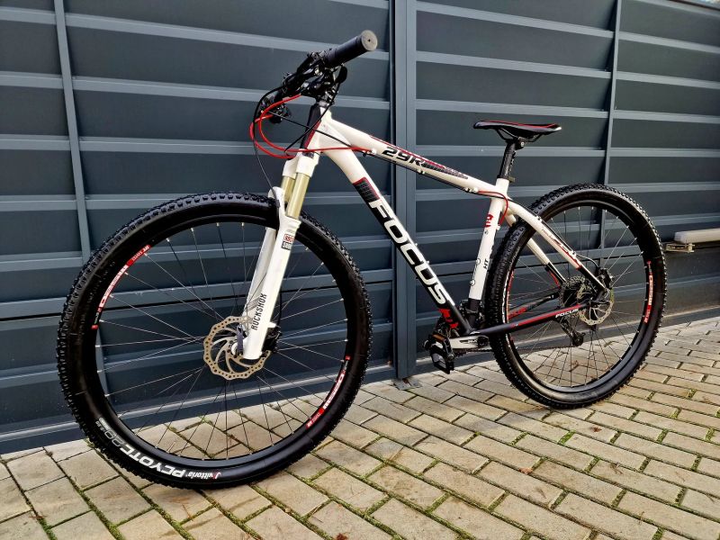 (28)Horské hliníkové kolo Focus Air 29"