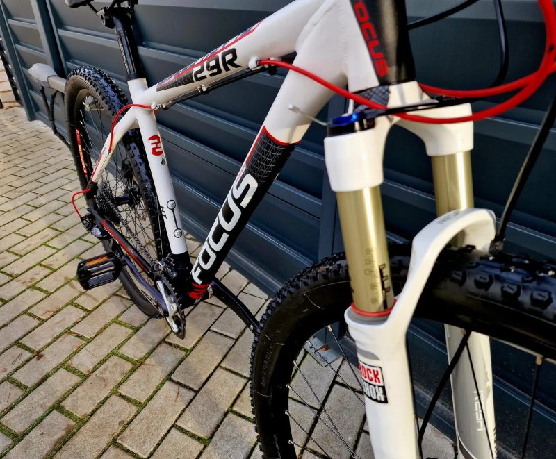 (28)Horské hliníkové kolo Focus Air 29"