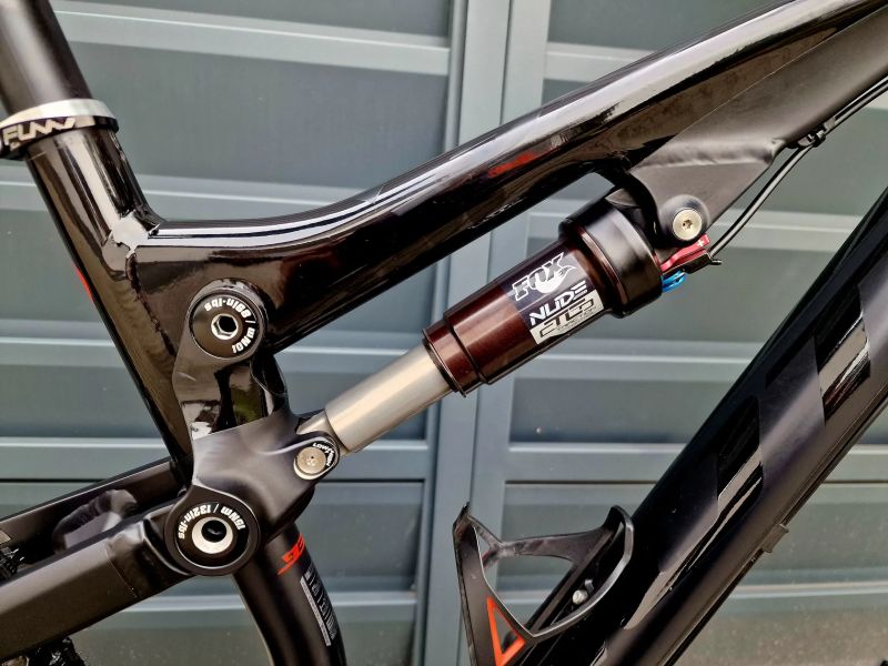 (29) Celoodpružené kolo Scott Genius 29"