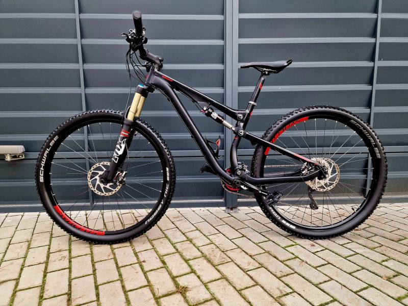 (29) Celoodpružené kolo Scott Genius 29"