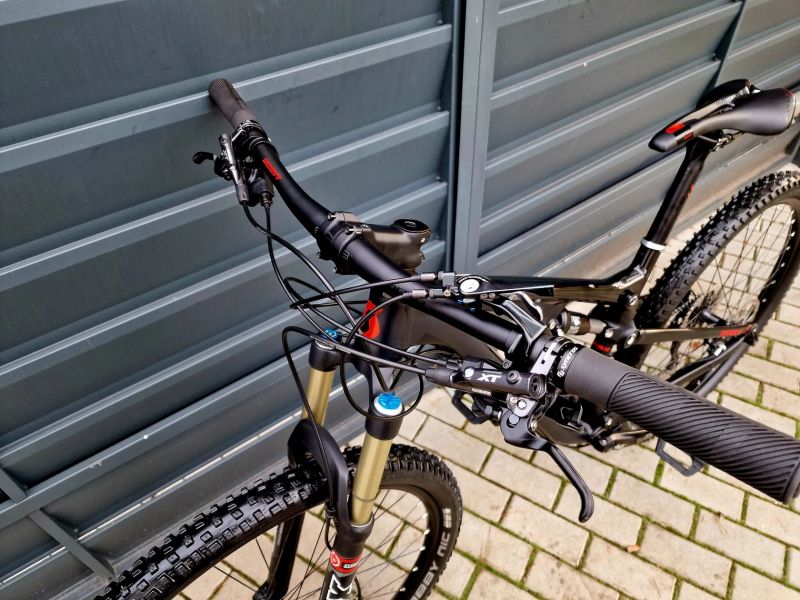 (29) Celoodpružené kolo Scott Genius 29"