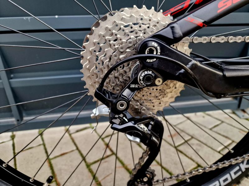 (29) Celoodpružené kolo Scott Genius 29"