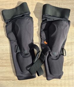 FOX Launch Knee Shin Guard D3O vel.L 