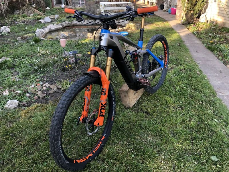 Cube Stereo hybrid 160 hpc action team