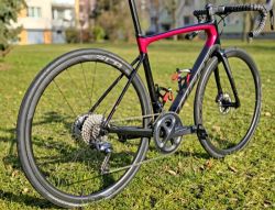 Giant Defy Advanced Pro 1 2019 (Ultegra) velikost (M). Nájezd cca 1.000 km, čerstvě po servisu