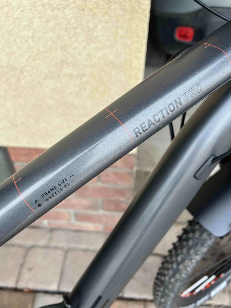 CUBE REACTION Pro 29, XT výbava, HPA Al rám, teleskopka TranzX, super stav, připraveno na sezonu !