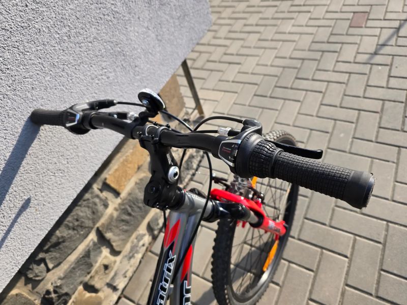 Author Matrix 24" (rám 12,5") – super stav, málo jeté