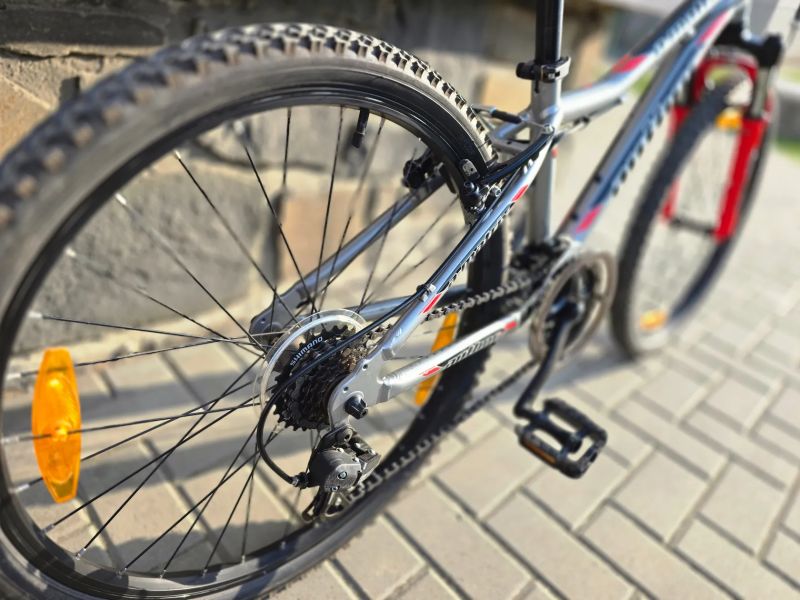 Author Matrix 24" (rám 12,5") – super stav, málo jeté