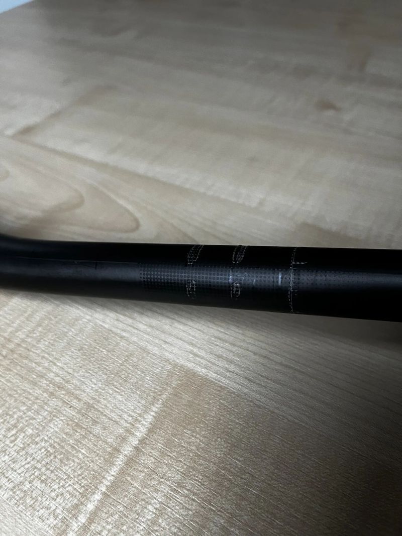 Karbonová super lehká Řídítka 35mm a Představec RACEFACE