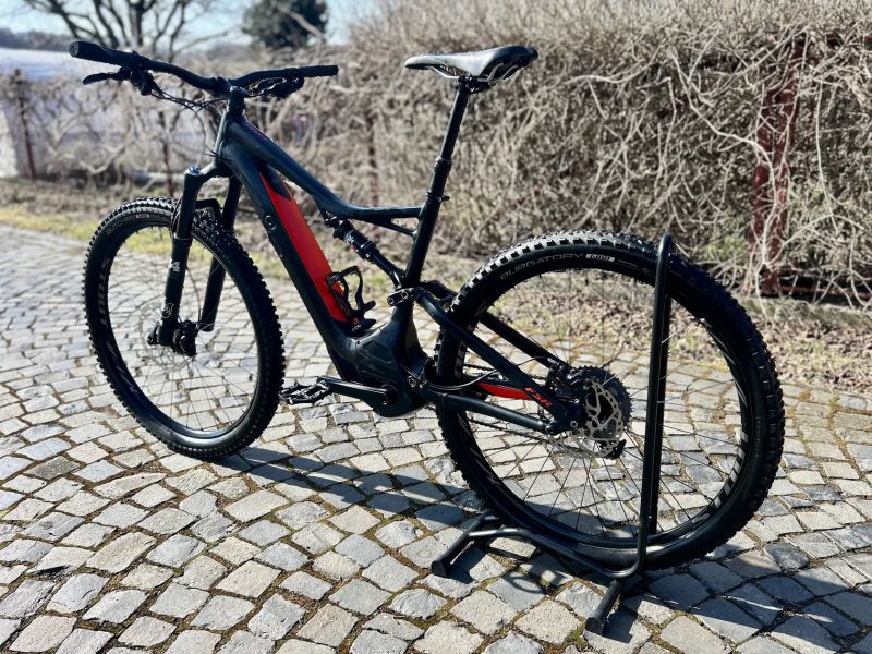 Specialized Turbo Levo FSR CE - L - pouze 105 Km
