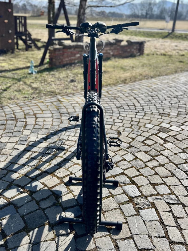 Specialized Turbo Levo FSR CE - L - pouze 105 Km